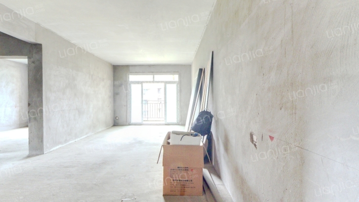 溪岸新居二手房实景图