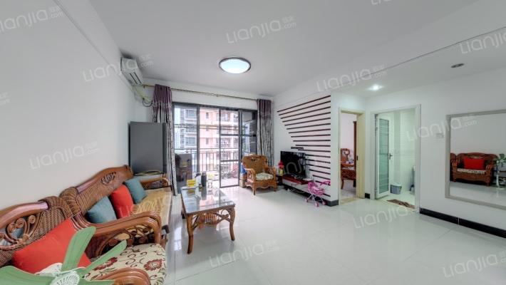 天泽湖畔二手房实景图