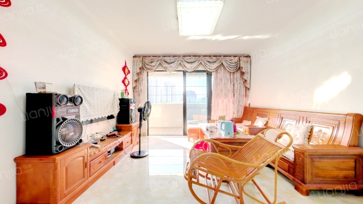 太东棕榈泉二手房实景图