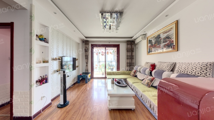 龙记帝景湾二手房实景图