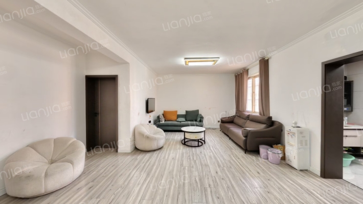 萬和花園二手房实景图