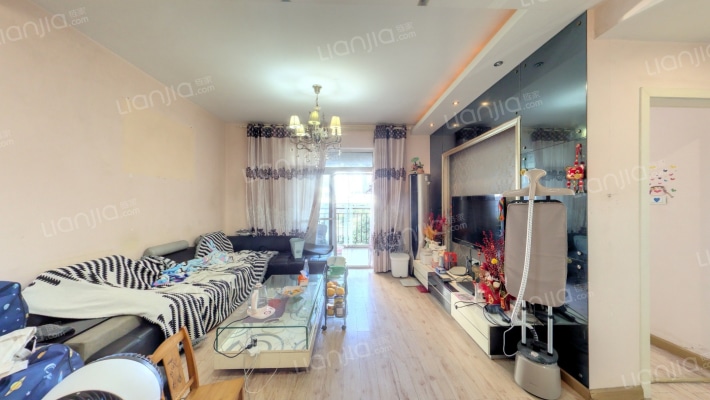 中环湖畔二手房实景图