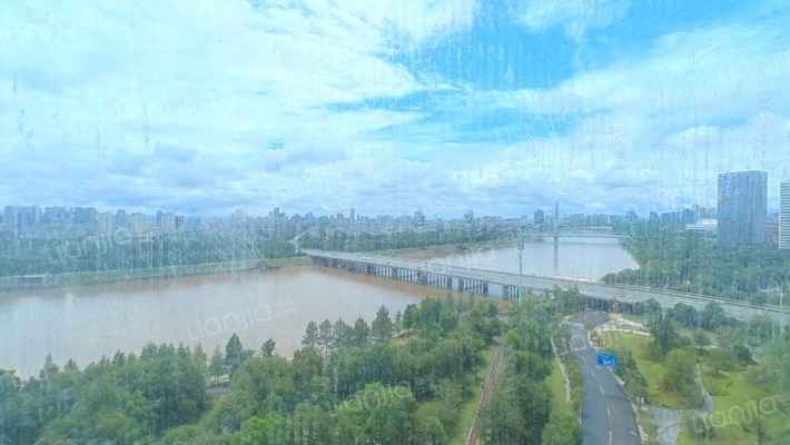 美的融信•君兰江山二手房实景图