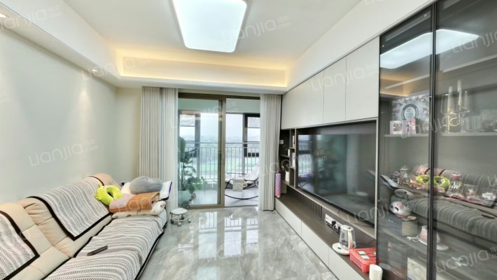 保利时区二手房实景图