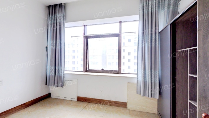 宏坤财富大厦二手房实景图