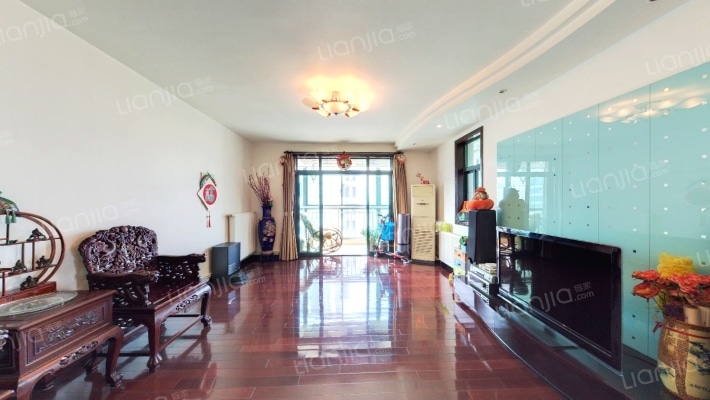 名门滨江苑二手房实景图