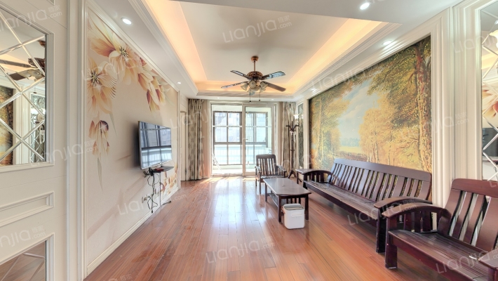 泰宸雅苑二手房实景图