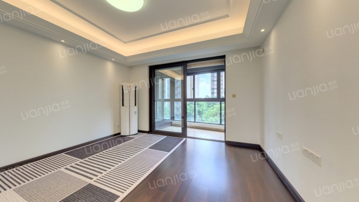 信义嘉庭二期二手房实景图