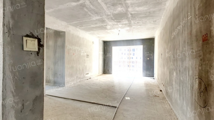 南湖嘉苑二手房实景图