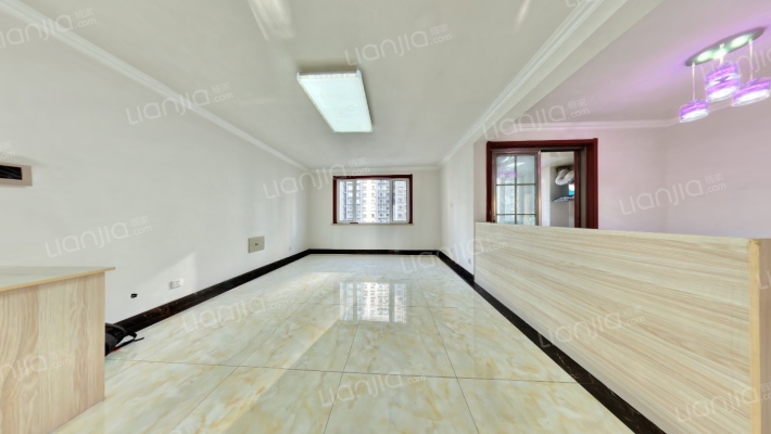 御驾新苑A区二手房实景图