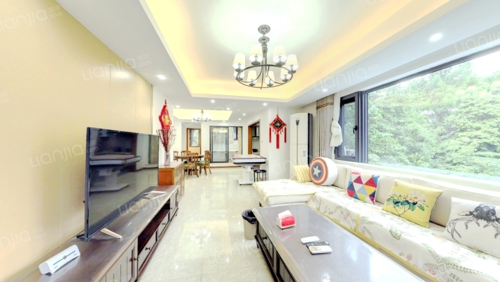 青城鉴山二手房实景图