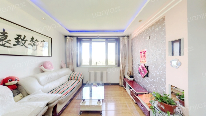 艺体花园二手房实景图