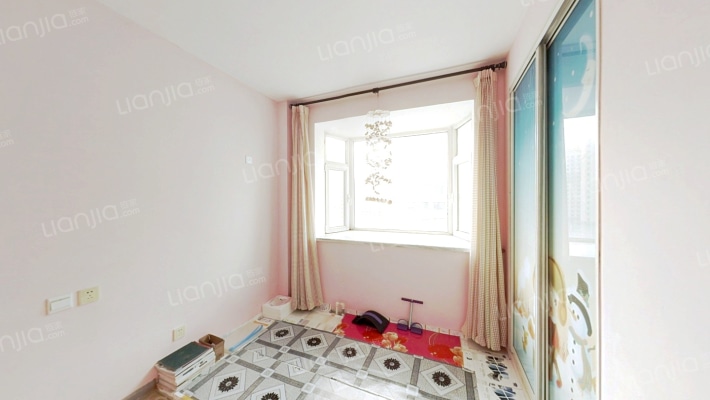 山水龙城·依山苑二手房实景图