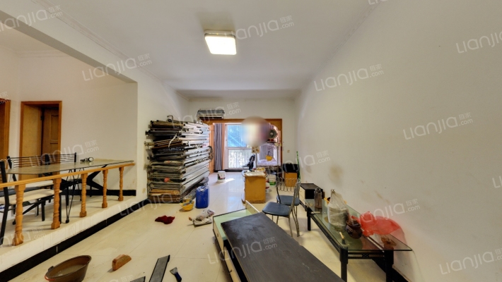 龙脊路153号二手房实景图