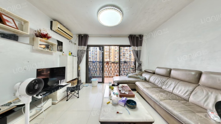 英郡年华花园二期二手房实景图