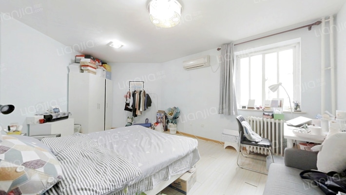 向军南里二手房实景图