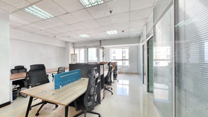 新世界中心二手房实景图