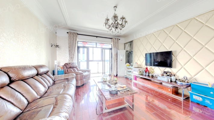 大江天际二手房实景图