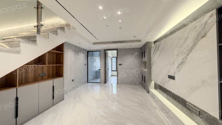 诺希峰汇二手房实景图