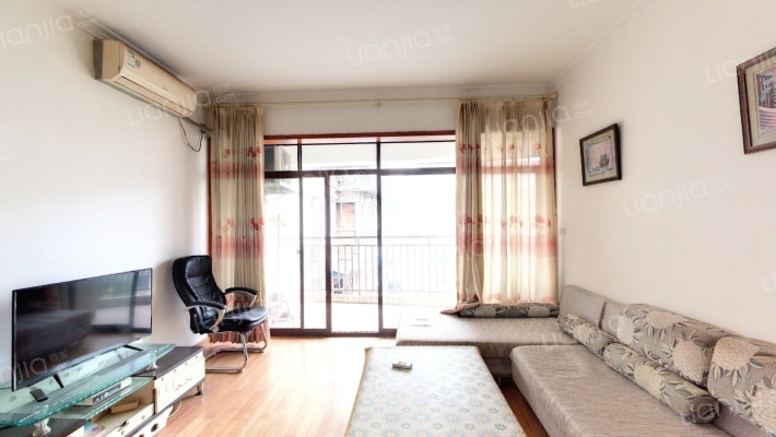 依山丽景二手房实景图