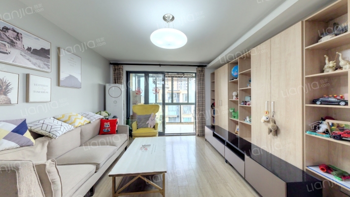 万科假日风景99弄二手房实景图