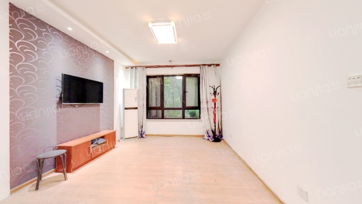 名士豪庭3区二手房实景图