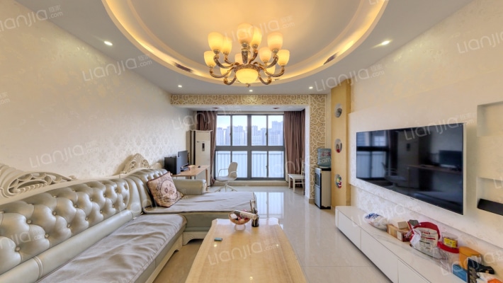 龙盛蓝郡二手房实景图