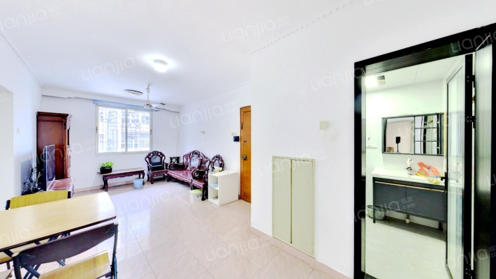 龙虎南里二手房实景图