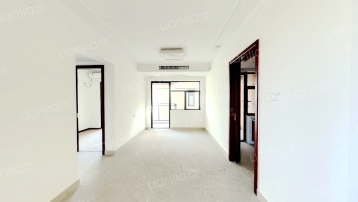 鸣翠花园四期二手房实景图