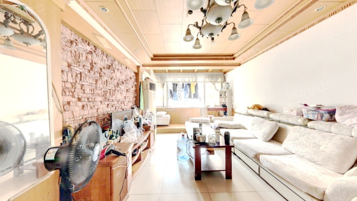 东宝花园二手房实景图