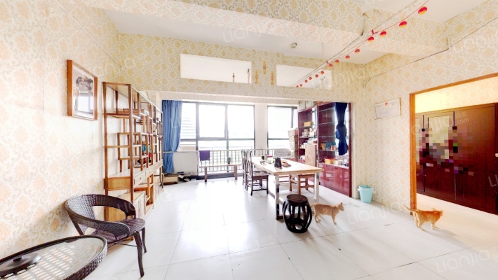 世纪环岛二手房实景图