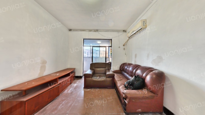 红运花园佳苑二手房实景图