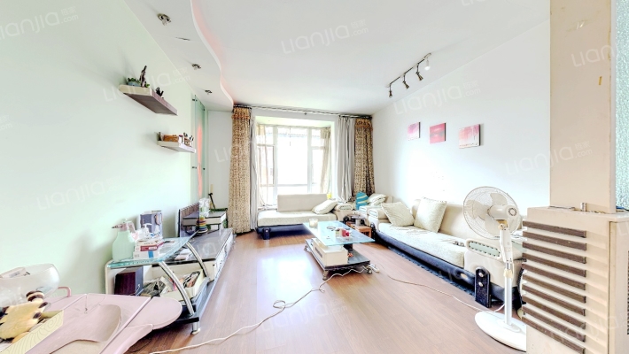 京龙名苑二手房实景图