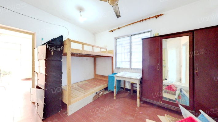 嘉鹿花园二手房实景图