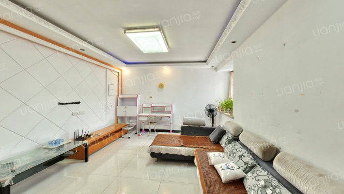 世纪名门二手房实景图