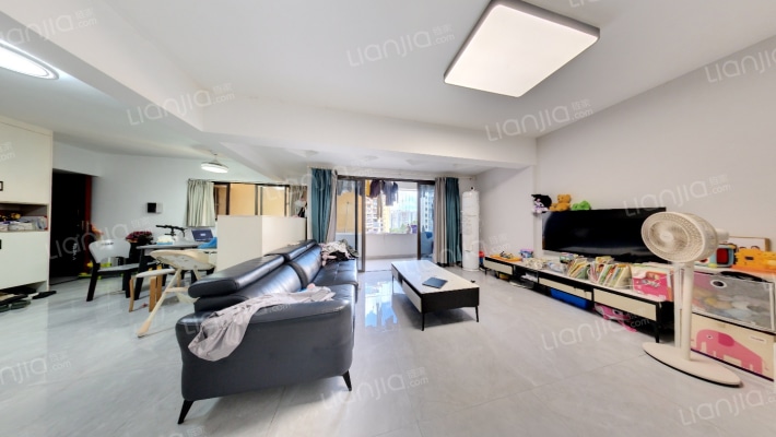 英郡年华花园二期二手房实景图