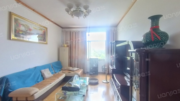 市税务局宿舍二手房实景图