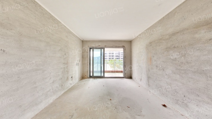 博爱里二手房实景图