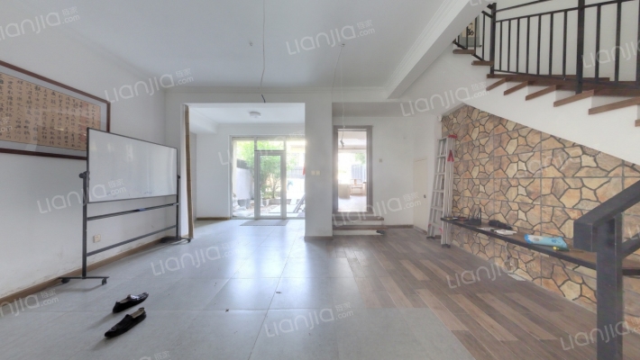 隆和大溪谷一期二手房实景图