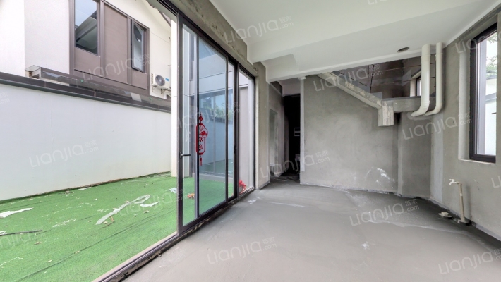 际华园•湖蝶湾二手房实景图