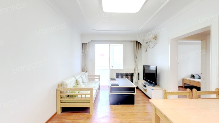 民族大学附属中学家属楼二手房实景图