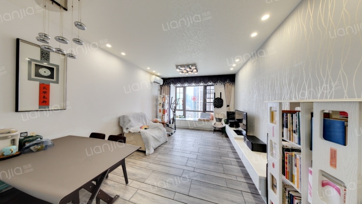 枫丹雅苑二手房实景图