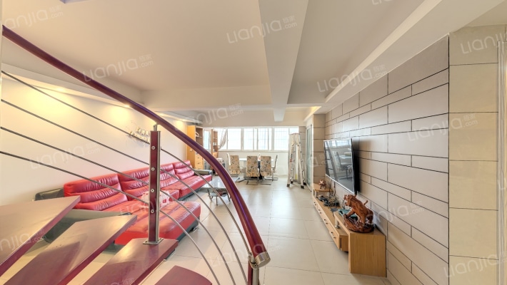 南国嘉苑二手房实景图