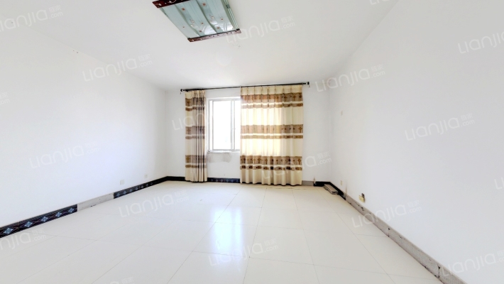 蓝丰家园二手房实景图