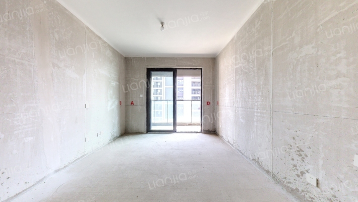 融创城融馨园二手房实景图