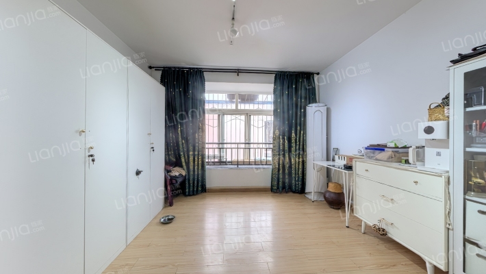 红房子二手房实景图