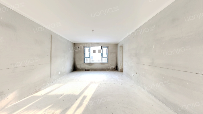 绿地海域中央墅C区二手房实景图