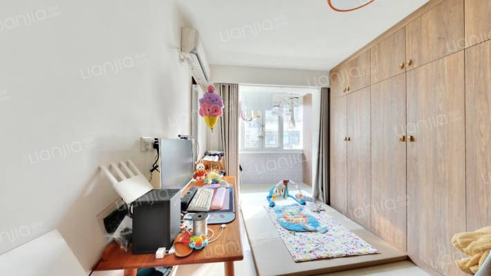 河南省岩石矿物测试中心家属院二手房实景图