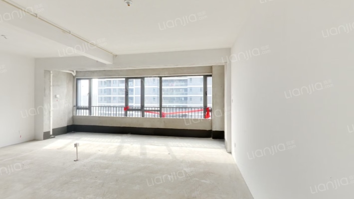 新鸿君品雅苑二手房实景图