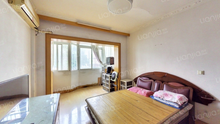 爱建新村二手房实景图